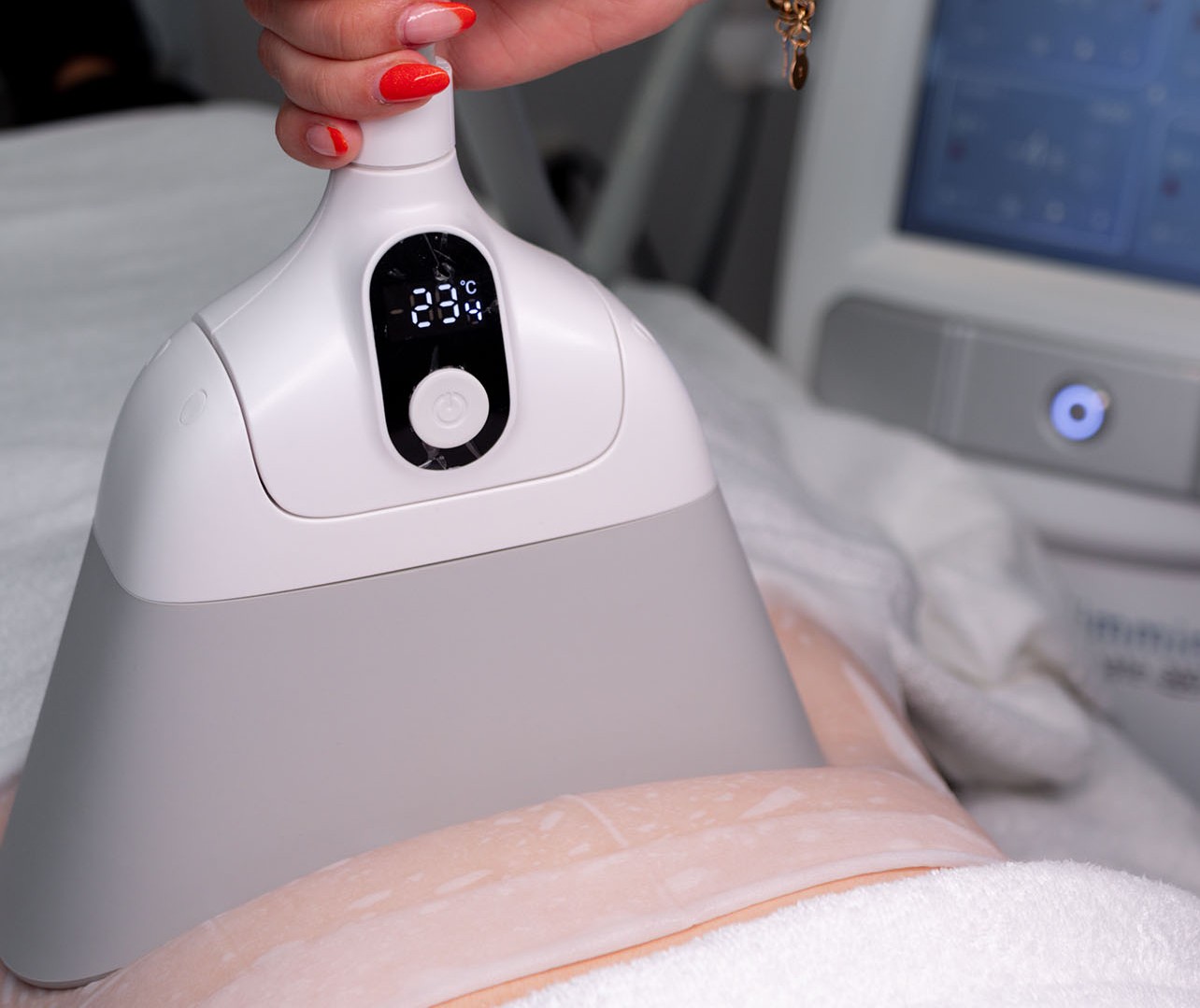 Fat Freezing Melbourne | CoolSlimming 360° | Soraya Skin Clinic